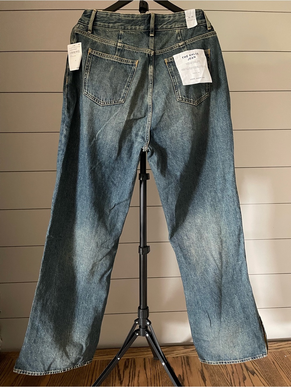 Good American “The Khloé Jean” Patchwork Straight Jeans – NWT - Picture 5 of 11